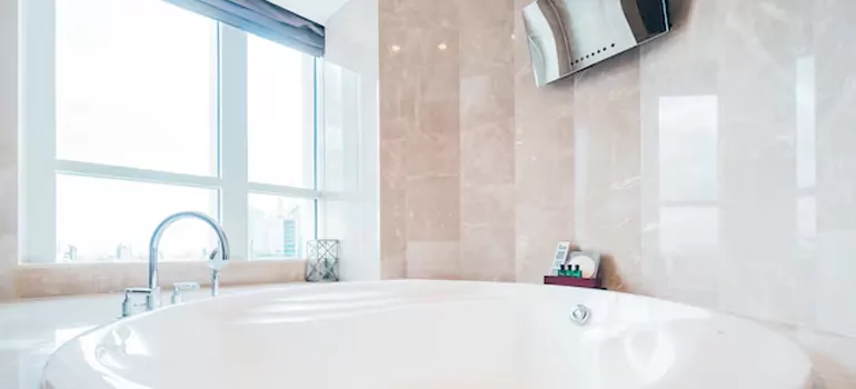 Bathroom Window Coverings in Vancouver, BC