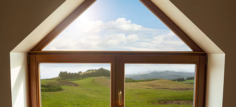 Trapezoid Window Maintenance in Vancouver, British Columbia